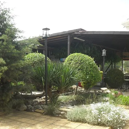 Rutland מלון דירות רבדה