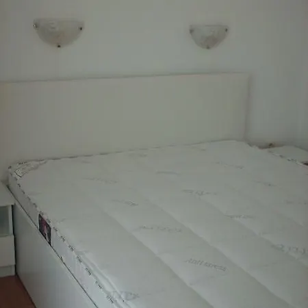 Rutland מלון דירות