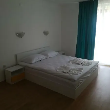 Rutland מלון דירות