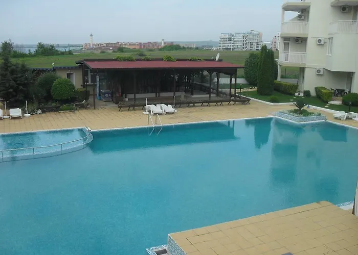 Hotel apartamentowy Rutland Rawda