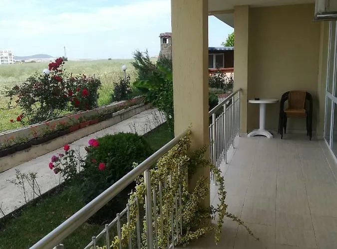 Rutland Hotel apartamentowy Rawda